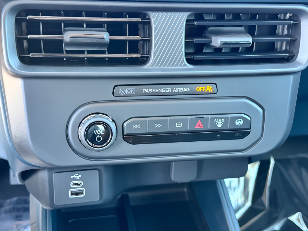 New 2026 Ford Maverick XL FWD image 19