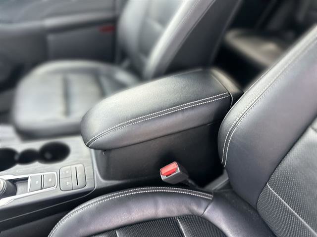 Used 2022 Ford Escape SEL image 45