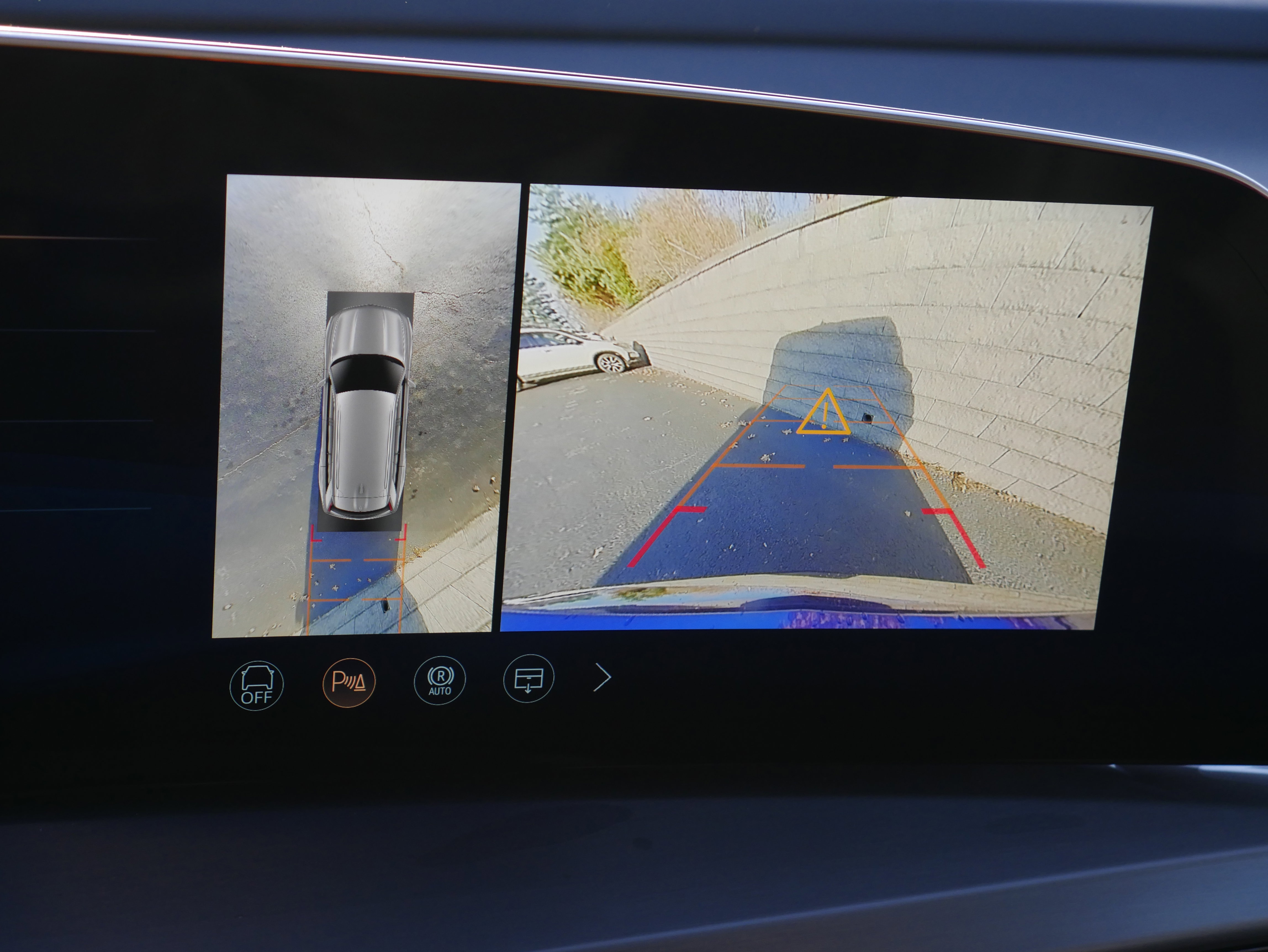 New 2026 Cadillac Vistiq Sport image 19