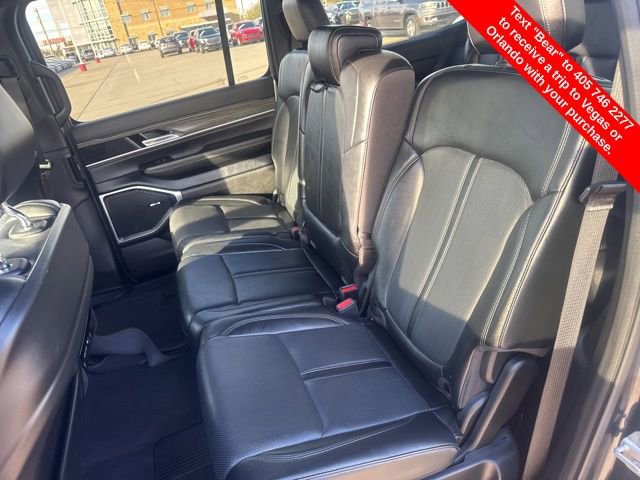 Used 2024 Jeep Wagoneer Series II w/ Flexible Seating Group image 15