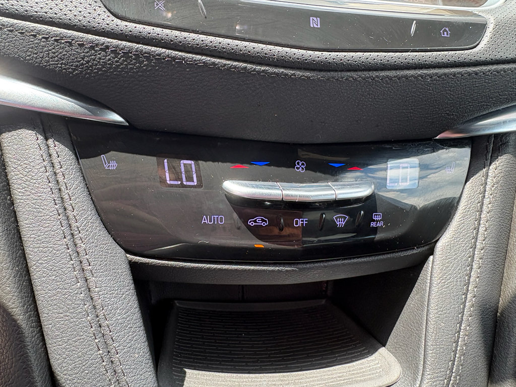 Used 2021 Cadillac XT5 Luxury w/ LPO, Floor Liner Package FWD image 20