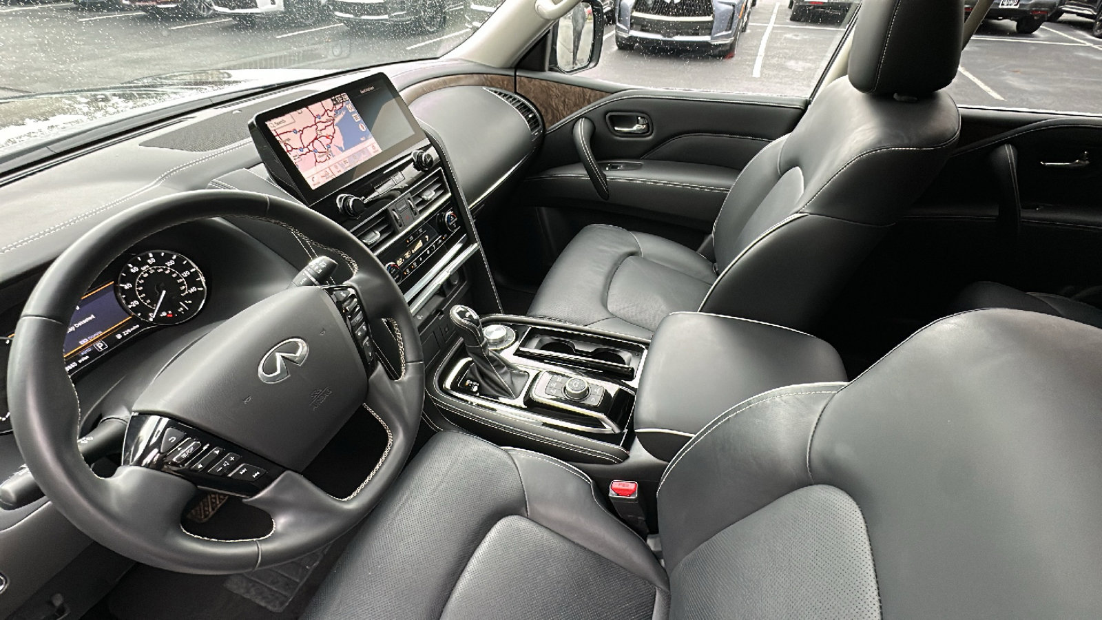 Certified 2024 INFINITI QX80 Premium Select w/ Cargo Package image 23