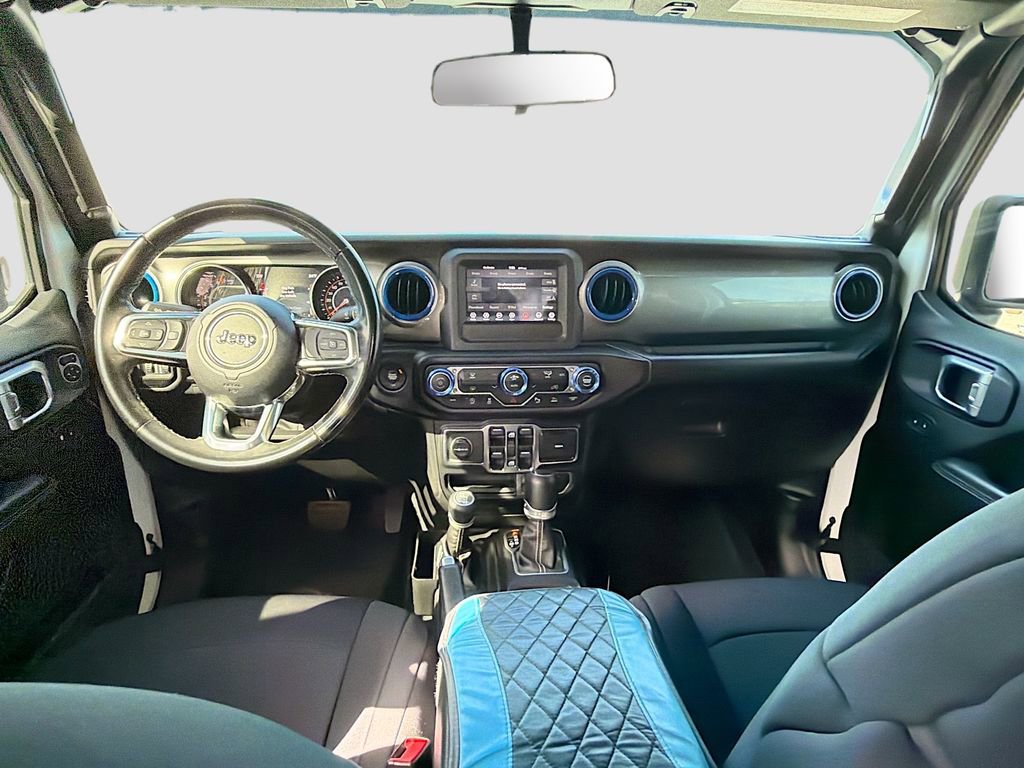 Used 2020 Jeep Gladiator Overland w/ Safety Group image 15