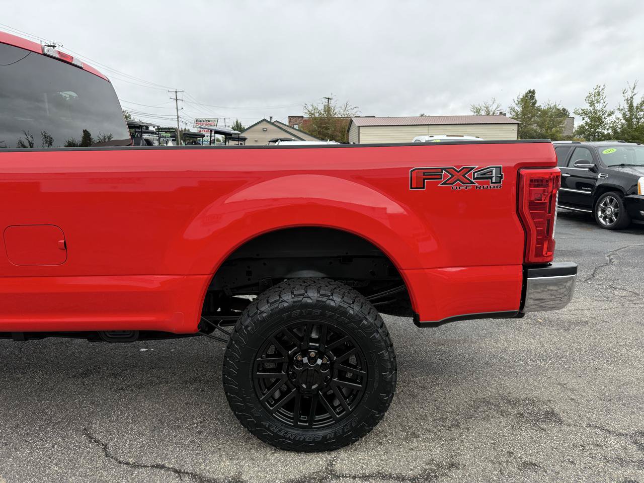 Used 2017 Ford F250 XLT w/ FX4 Off-Road Package AWD/4WD image 8