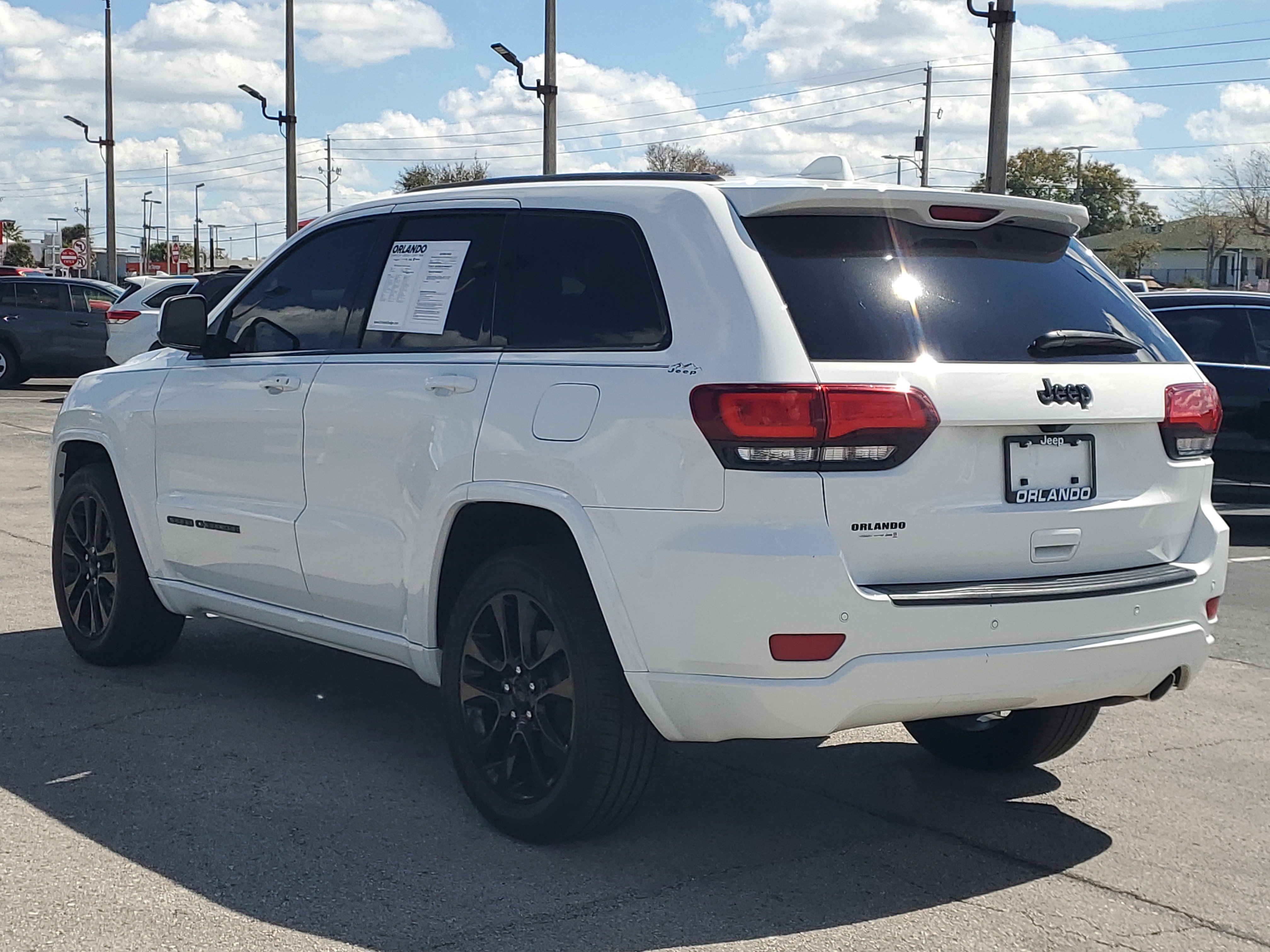 Used 2019 Jeep Grand Cherokee Altitude image 5
