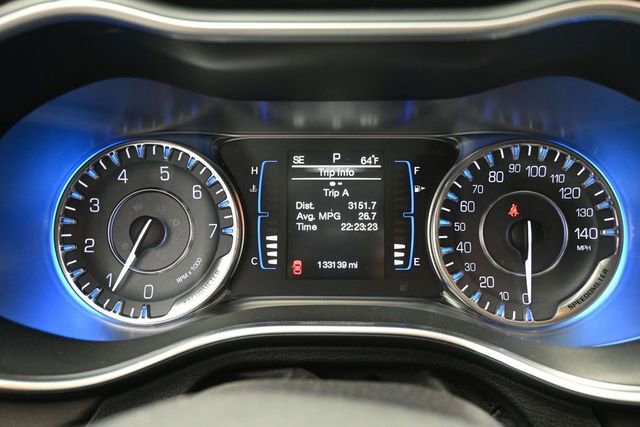 Used 2015 Chrysler 200 Limited w/ Spring Special Group FWD image 18