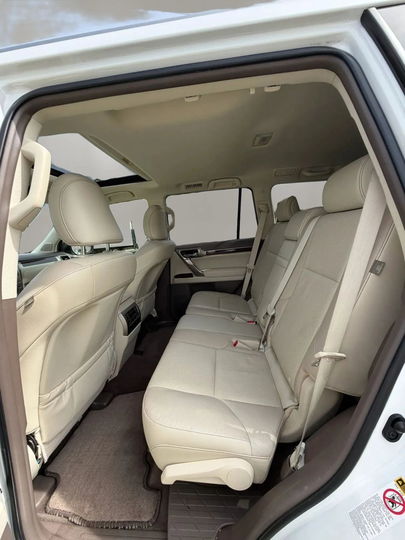 Used 2016 Lexus GX 460 w/ Premium Package AWD/4WD image 11