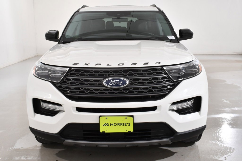 Used 2023 Ford Explorer XLT w/ Equipment Group 202A image 3