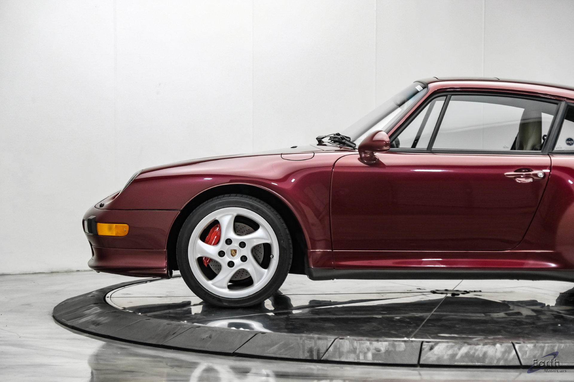 Used 1997 Porsche 911 Carrera 4S AWD/4WD image 9