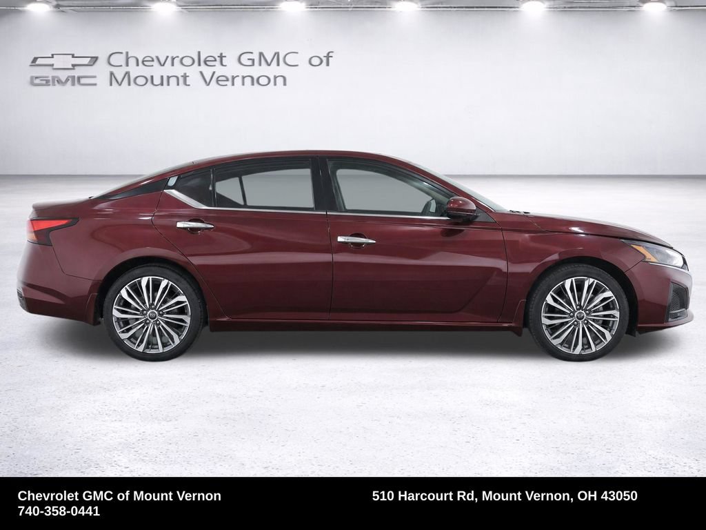 Used 2024 Nissan Altima 2.5 SL AWD/4WD image 10