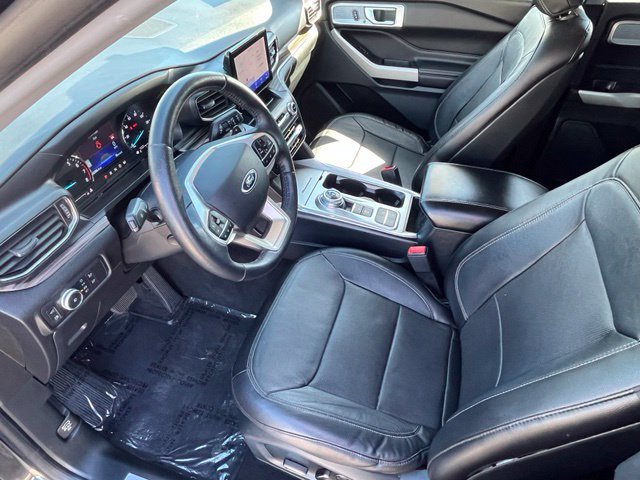 Used 2020 Ford Explorer Limited w/ Hybrid Equipment Group 310A RWD image 11