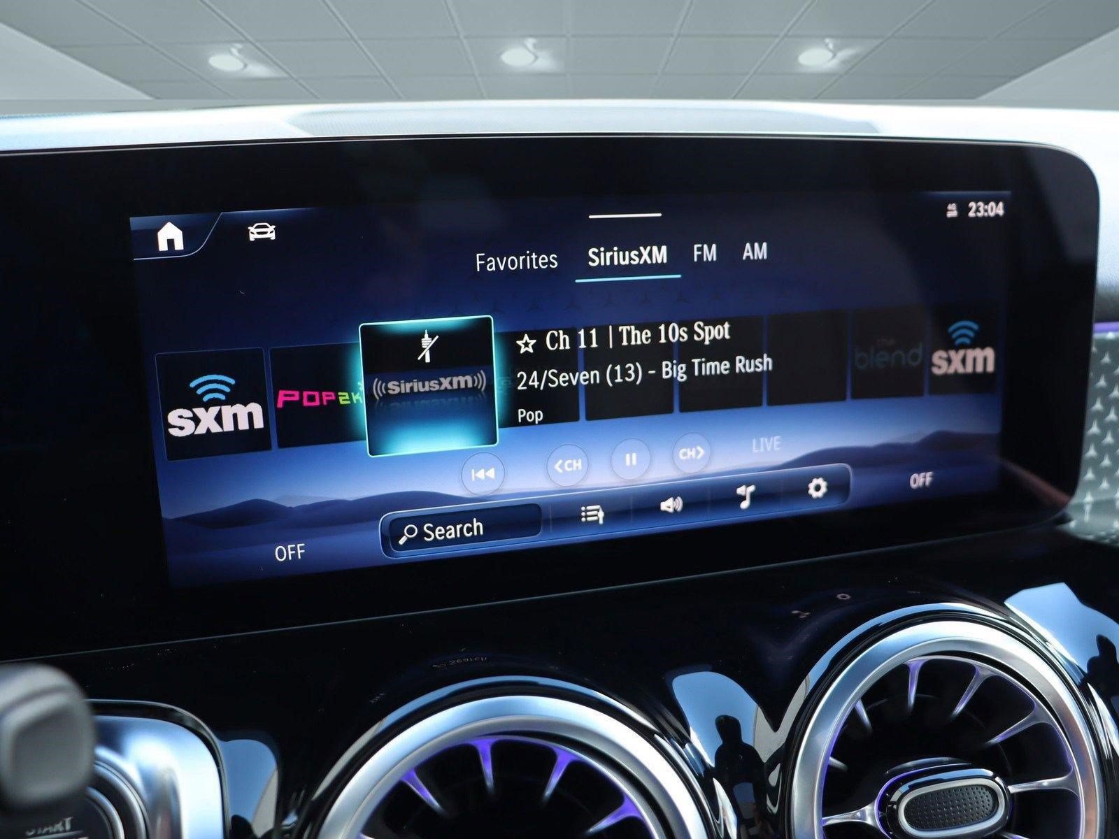 Used 2025 Mercedes-Benz GLB 250 image 44