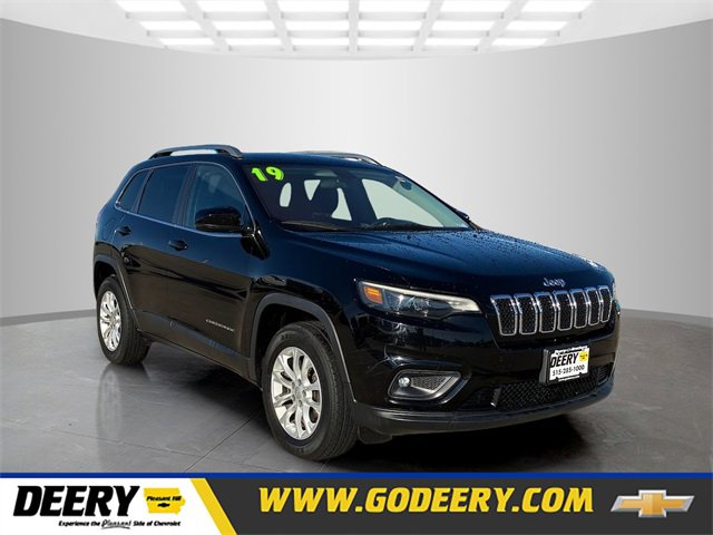 Used 2019 Jeep Cherokee Latitude w/ Popular Appearance Group image 1