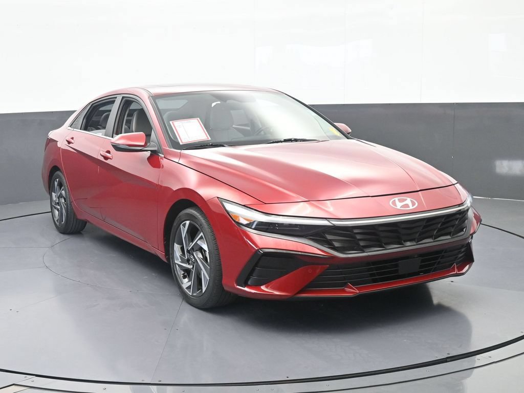Used 2024 Hyundai Elantra Limited FWD image 9