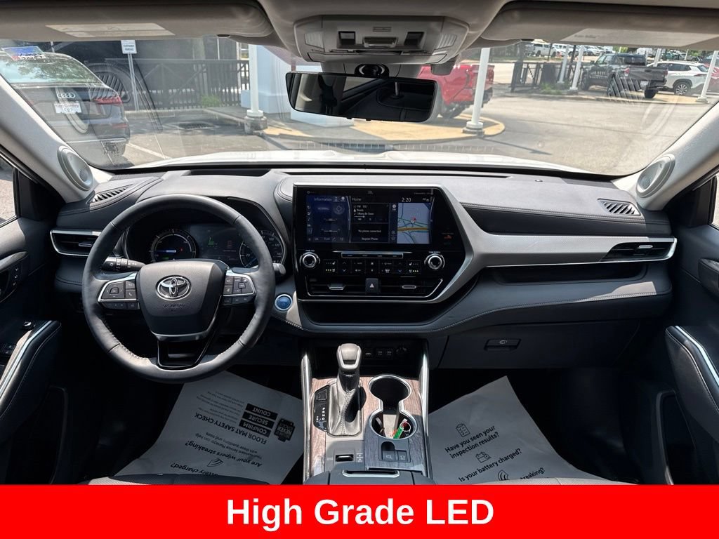 Certified 2020 Toyota Highlander Platinum AWD/4WD image 19