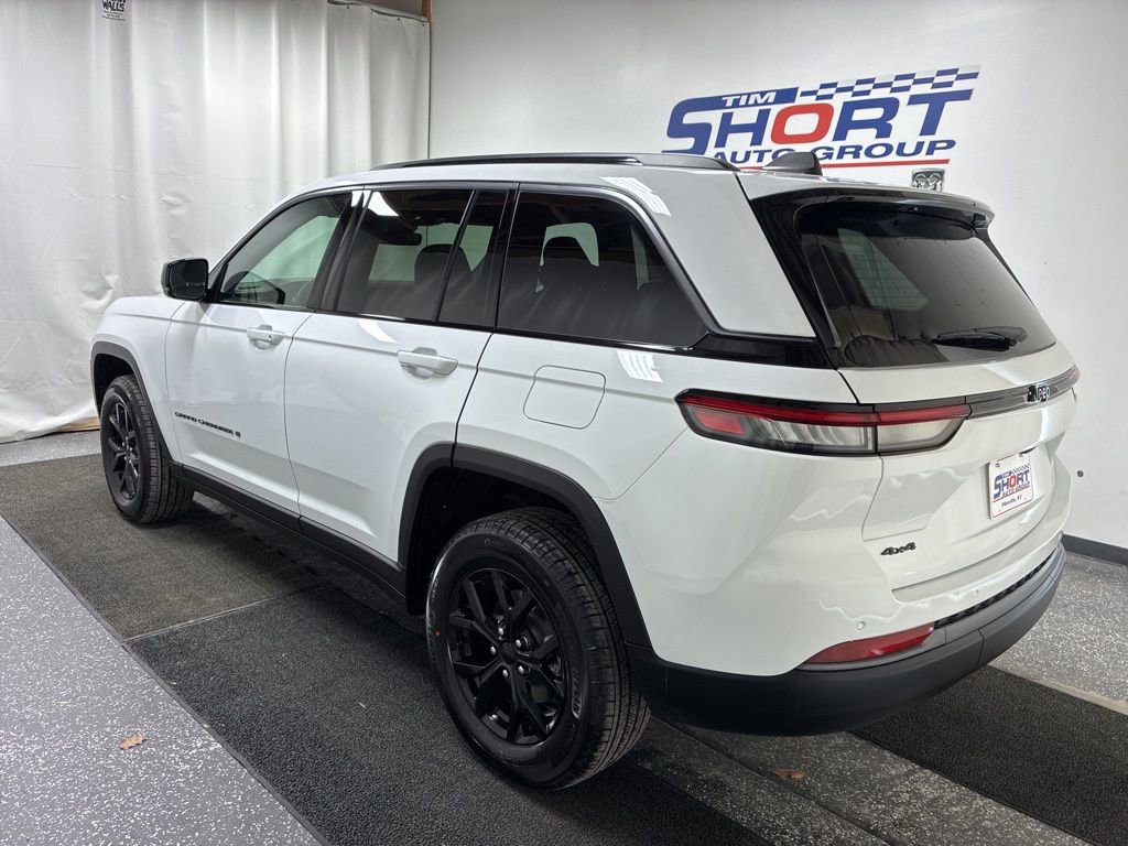 New 2026 Jeep Grand Cherokee Altitude AWD/4WD image 8