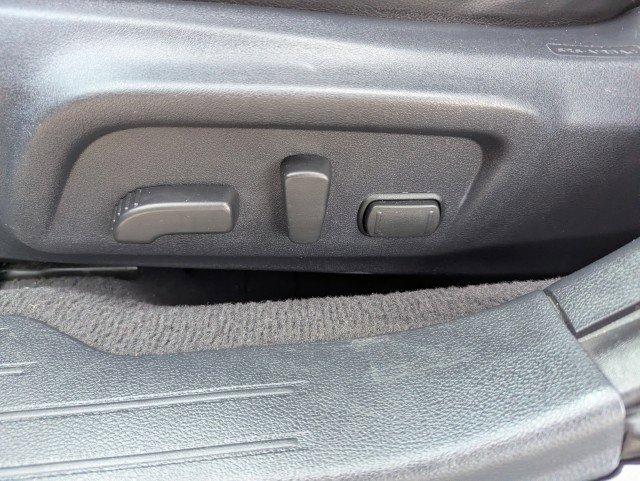 Used 2017 Subaru Outback 3.6R Limited image 12