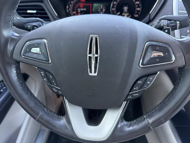 Used 2017 Lincoln MKC Reserve image 24