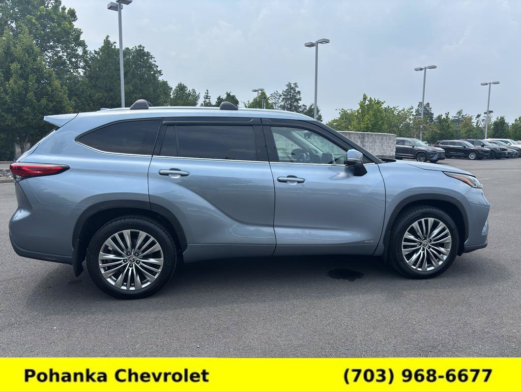 Used 2023 Toyota Highlander Platinum AWD/4WD image 8