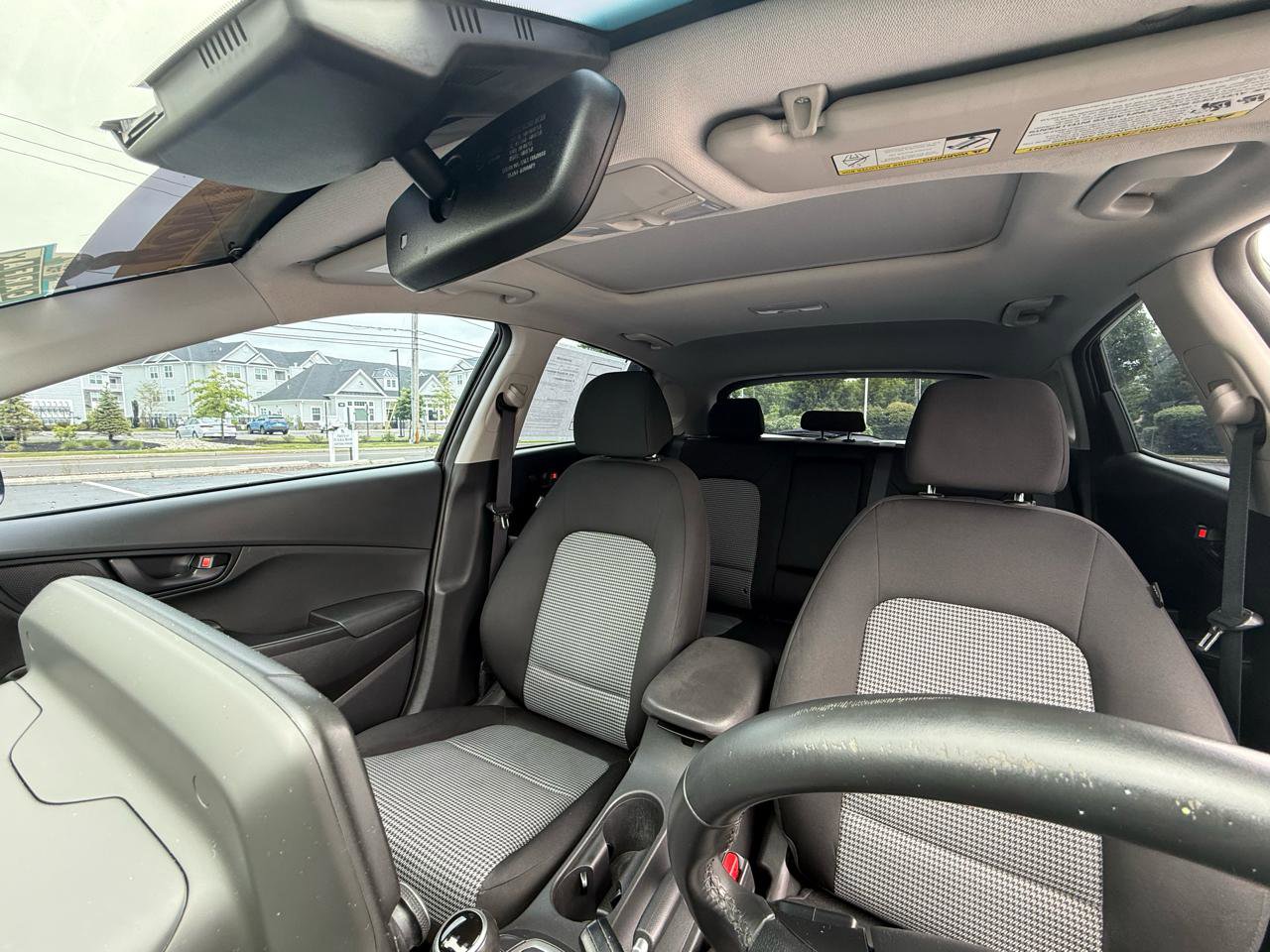 Used 2020 Hyundai Kona SEL Plus w/ Cargo Package FWD image 9