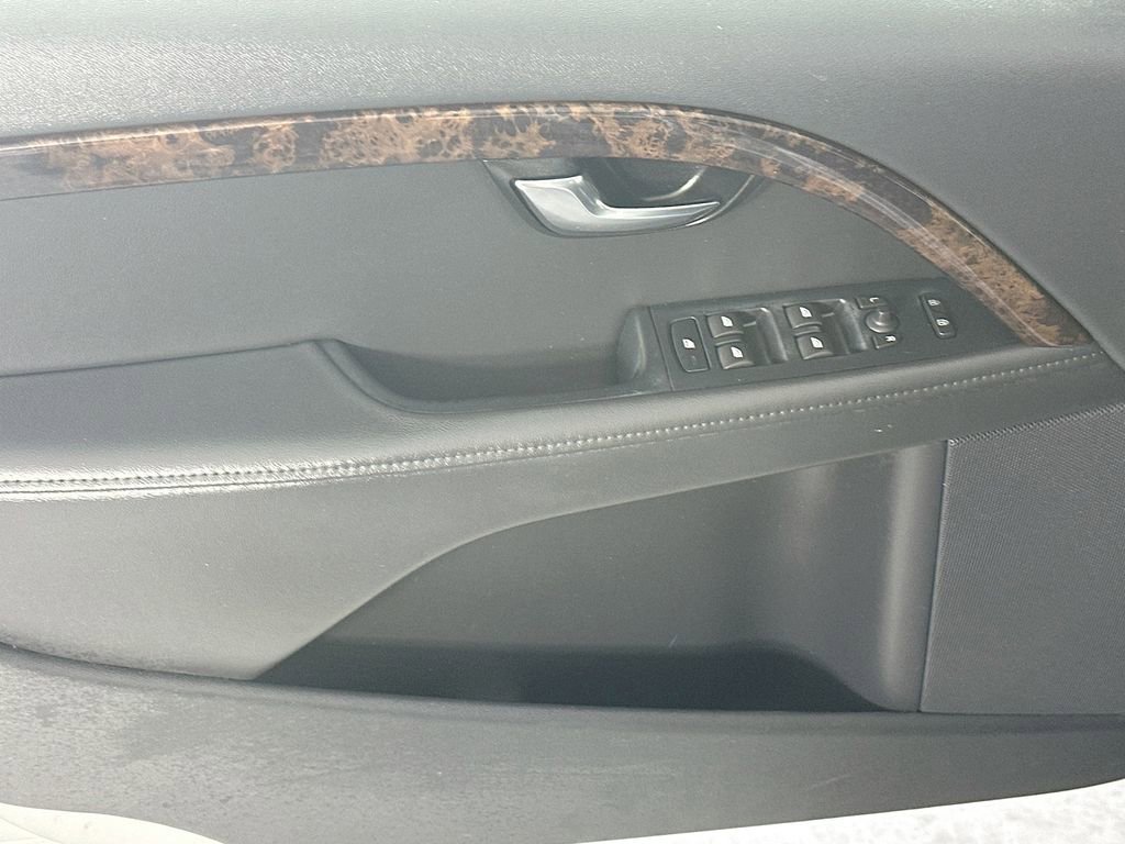 Used 2016 Volvo XC70 T5 Premier image 24