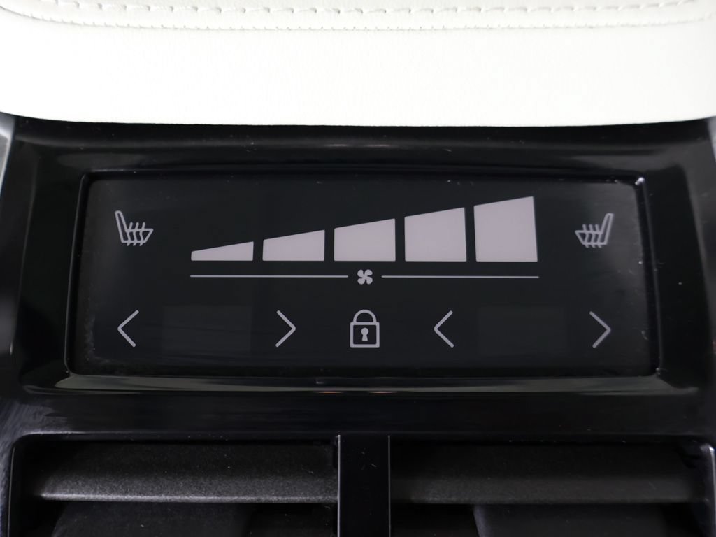 Used 2024 Volvo XC90 T8 Ultimate w/ Lounge Package AWD/4WD image 69