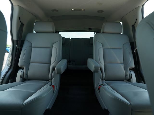 Used 2020 Chevrolet Tahoe LT w/ Luxury Package RWD image 36