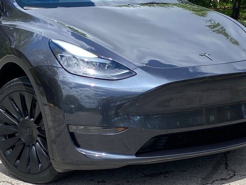 Used 2025 Tesla Model Y Long Range image 11