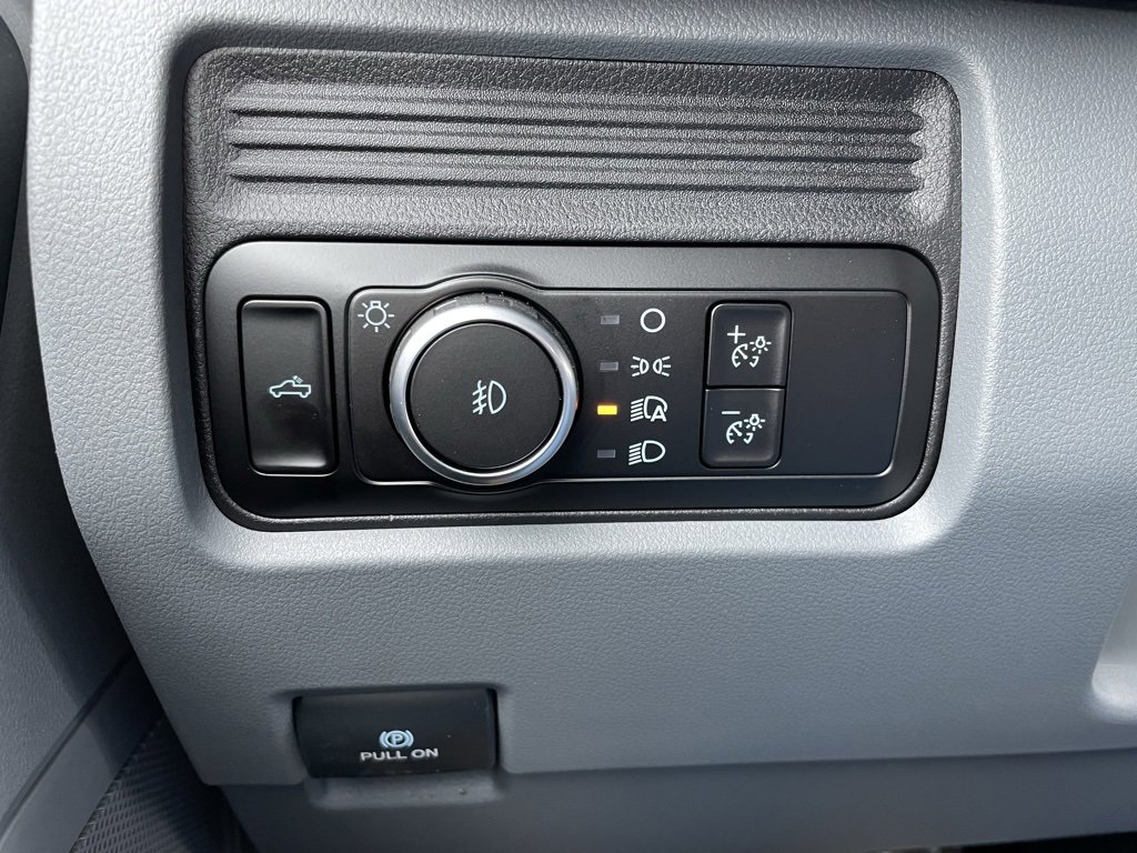 New 2026 Ford F250 XL w/ XL Chrome Package image 44