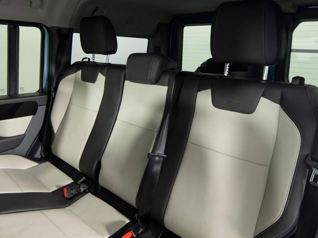 Used 2025 INEOS Grenadier AWD/4WD image 27
