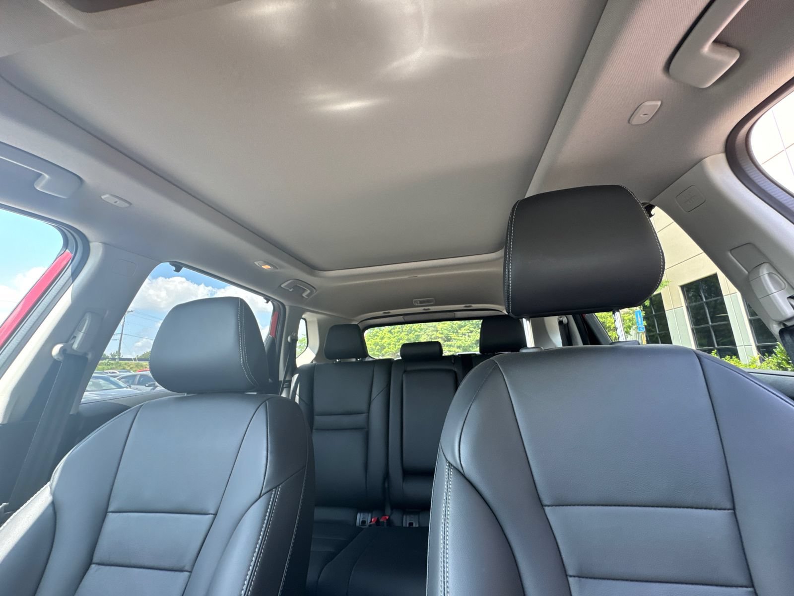 Used 2024 Nissan Rogue SL w/ SL Premium Package FWD image 32