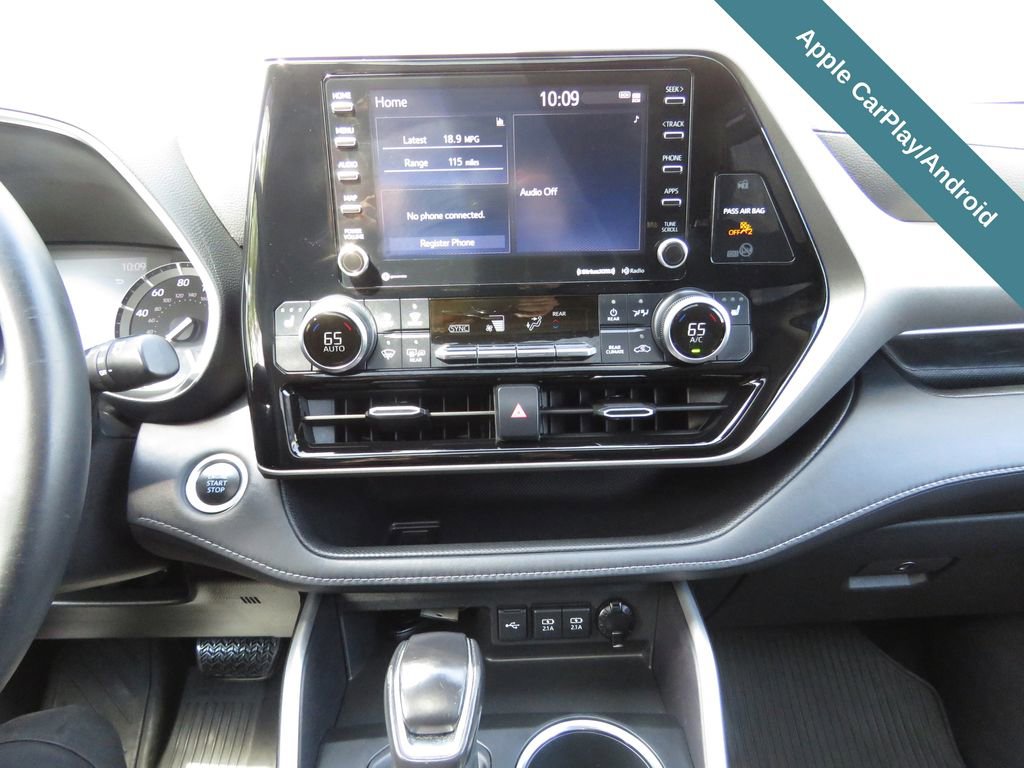 Used 2020 Toyota Highlander XLE AWD/4WD image 28