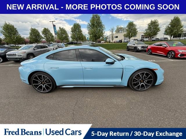 Used 2024 Porsche Taycan image 11