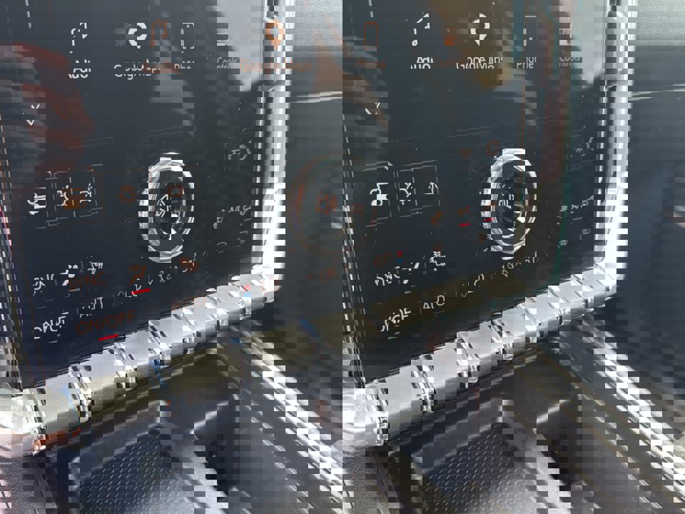 Used 2025 GMC Acadia Elevation FWD image 22