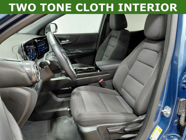 Used 2025 Chevrolet Equinox LT image 3