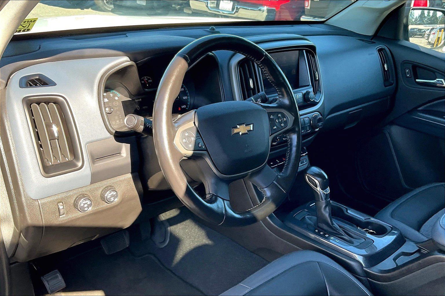 Used 2022 Chevrolet Colorado Z71 image 13