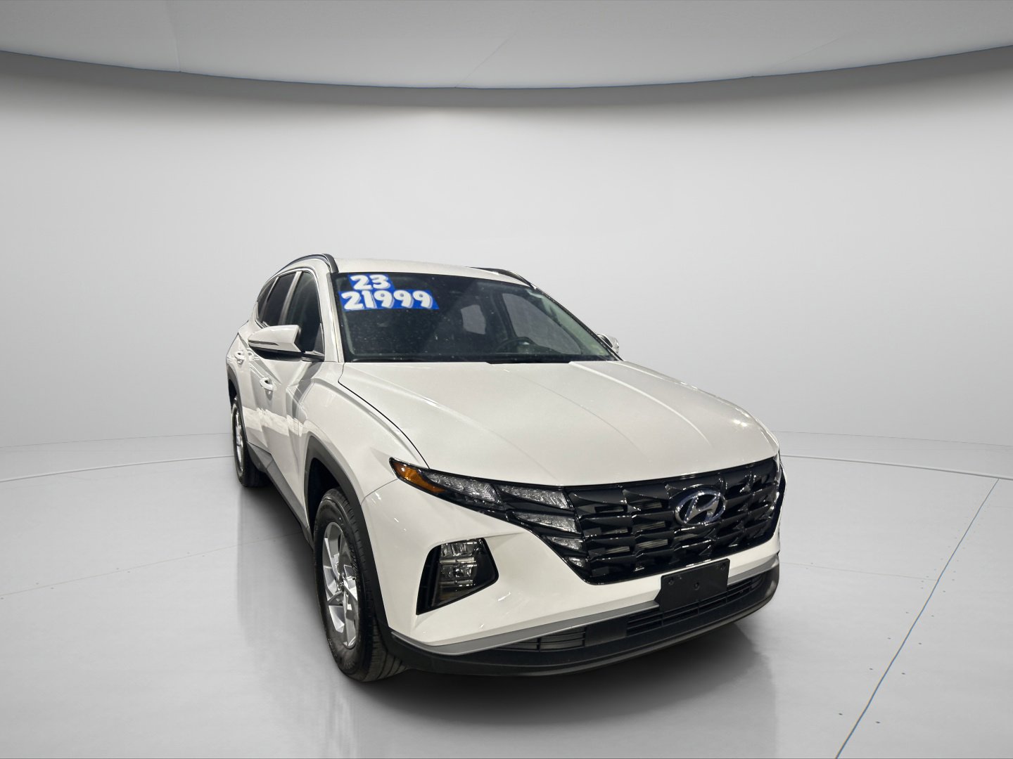 Used 2023 Hyundai Tucson SEL image 2