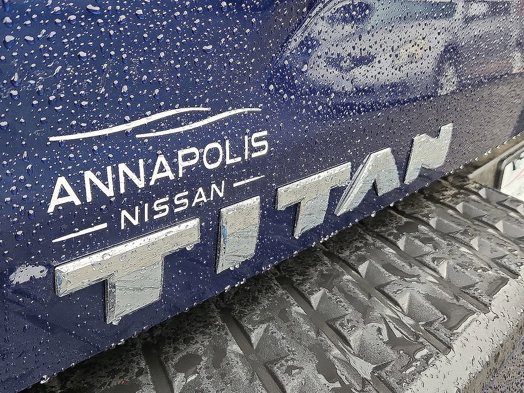Certified 2018 Nissan Titan SV w/ SV Convenience Package image 31