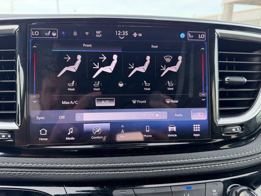 Used 2025 Chrysler Pacifica Limited FWD image 20