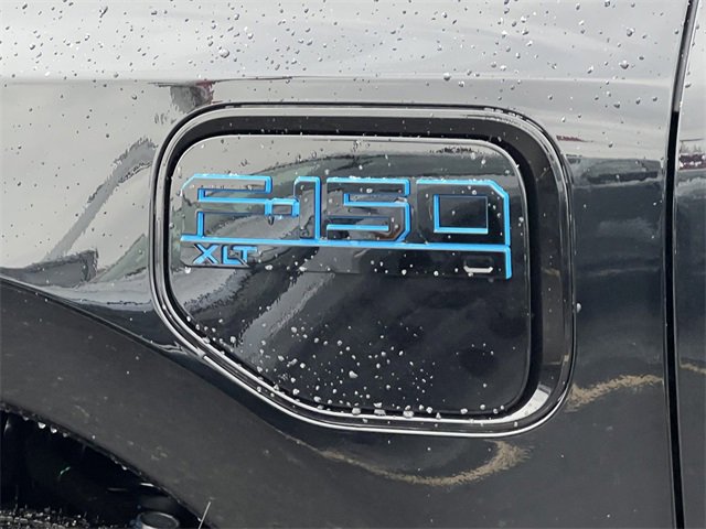 New 2025 Ford F150 Lightning XLT image 9