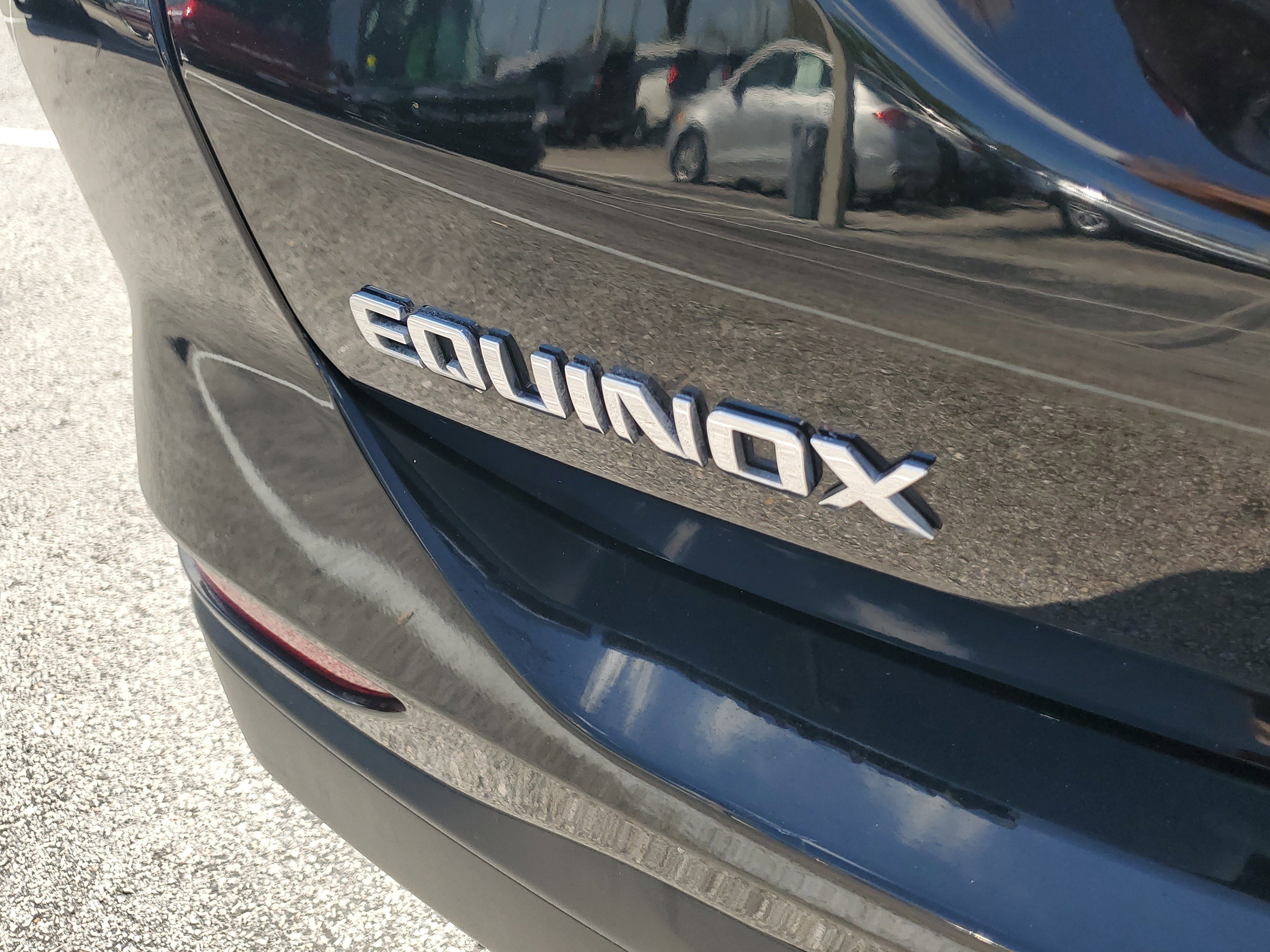 Used 2020 Chevrolet Equinox LS w/ LS Convenience Package image 9