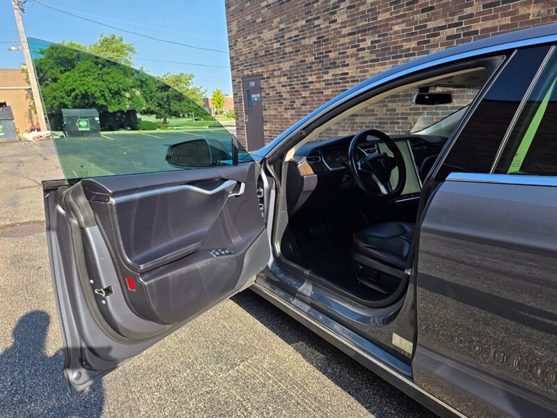 Used 2013 Tesla Model S RWD image 17