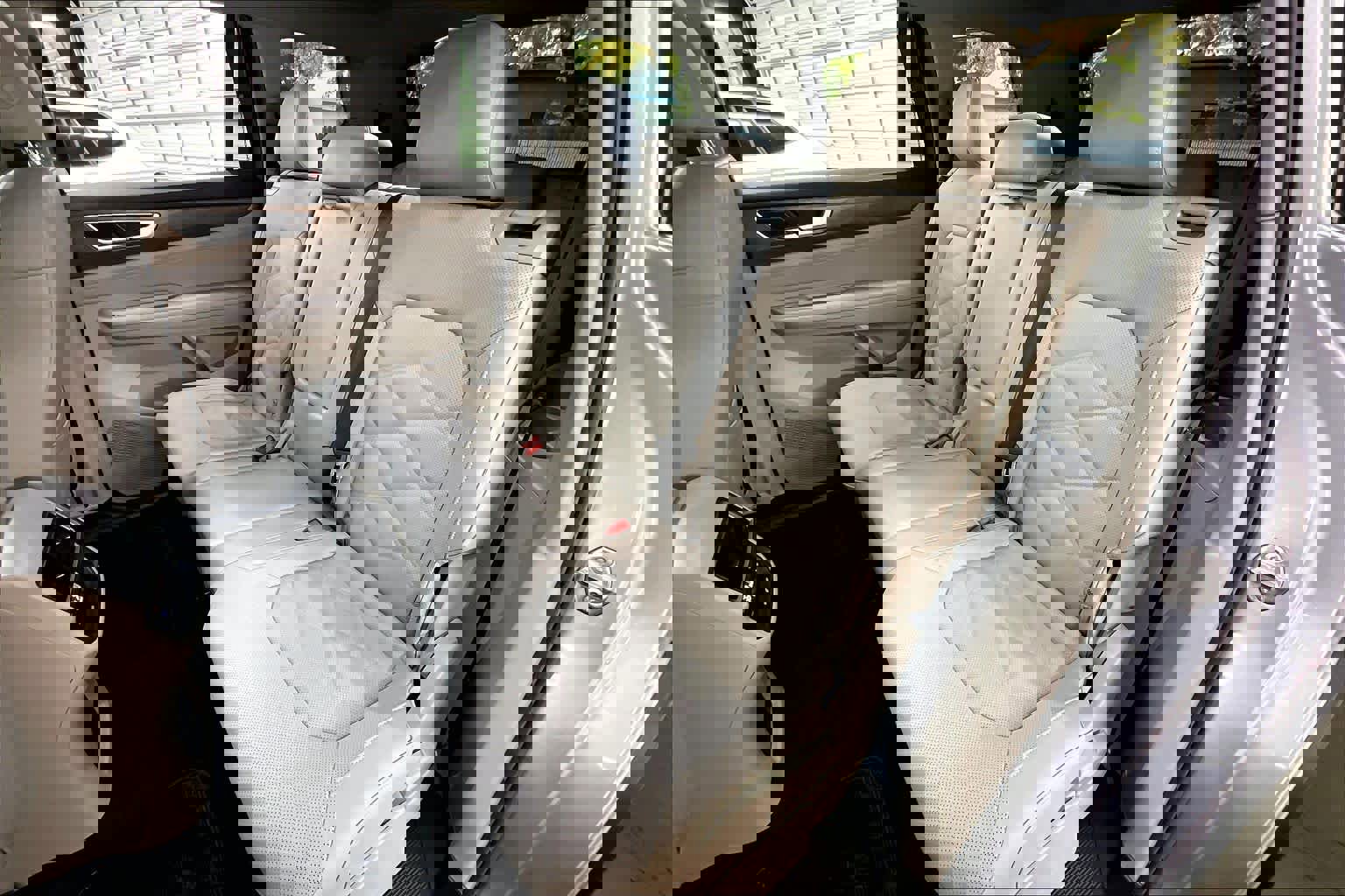 Used 2024 Volkswagen Atlas SE image 28