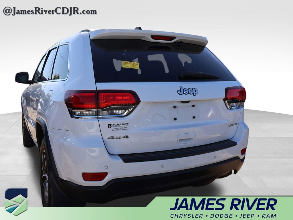 Used 2020 Jeep Grand Cherokee Laredo w/ 18" Wheel & 8.4" Radio Group image 18