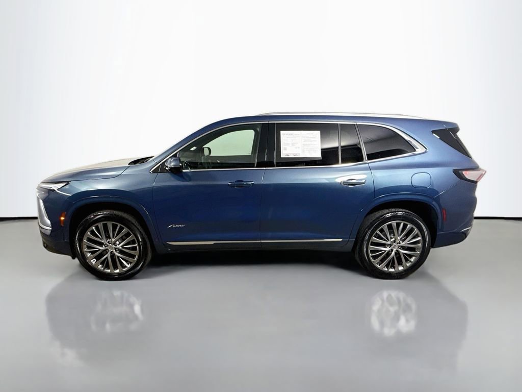 Used 2026 Buick Enclave Avenir AWD/4WD image 4