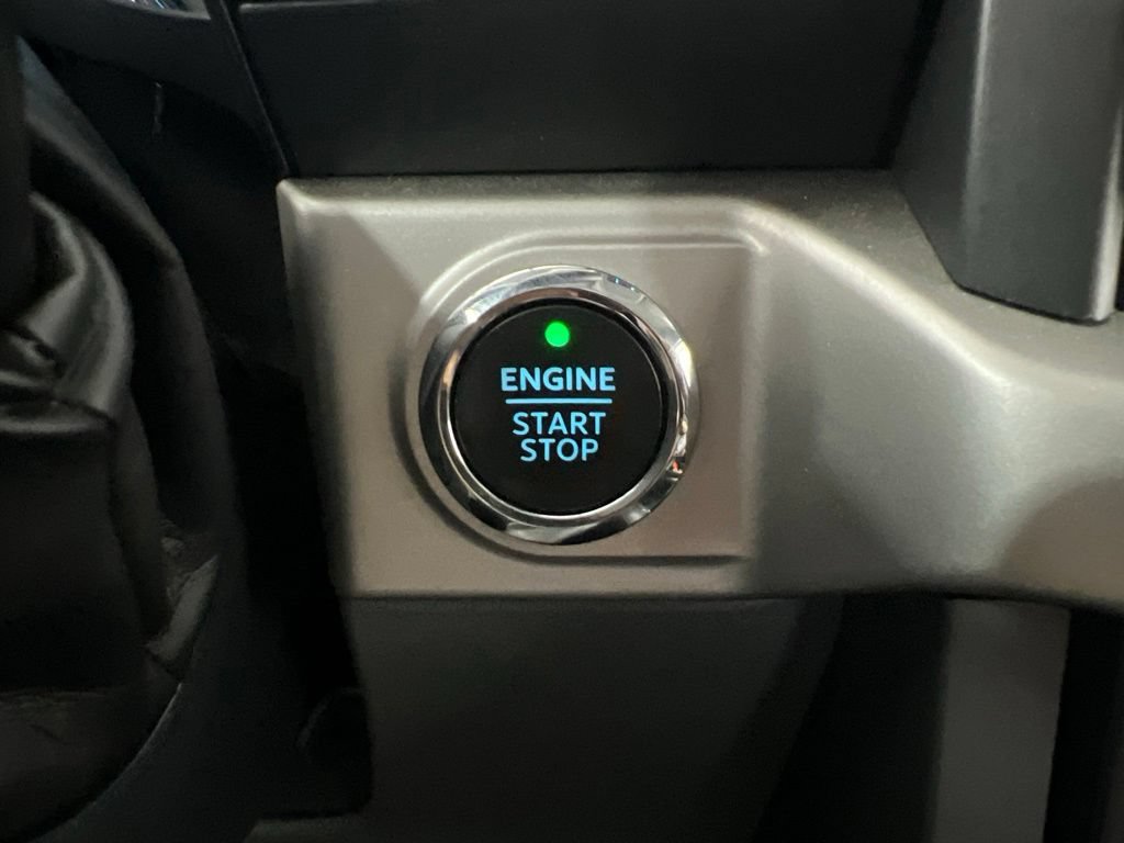 Used 2022 Ford F150 XLT w/ Equipment Group 302A High AWD/4WD image 16