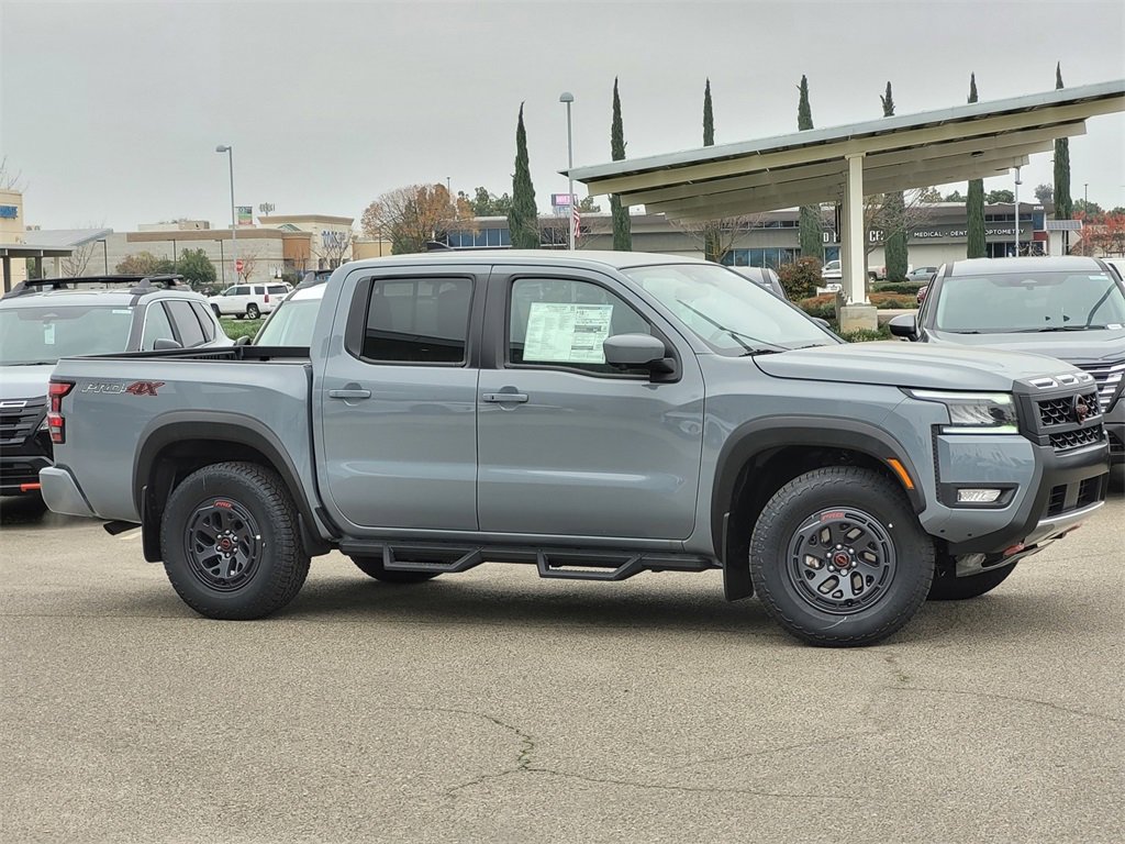 New 2026 Nissan Frontier PRO-4X w/ Pro-4x Convenience Package image 3