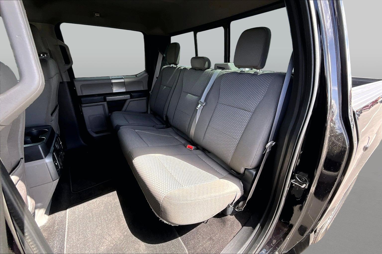 Used 2020 Ford F150 XLT w/ Equipment Group 302A Luxury AWD/4WD image 18
