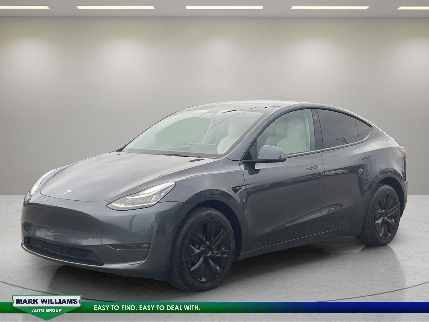 Used 2022 Tesla Model Y Long Range image 7
