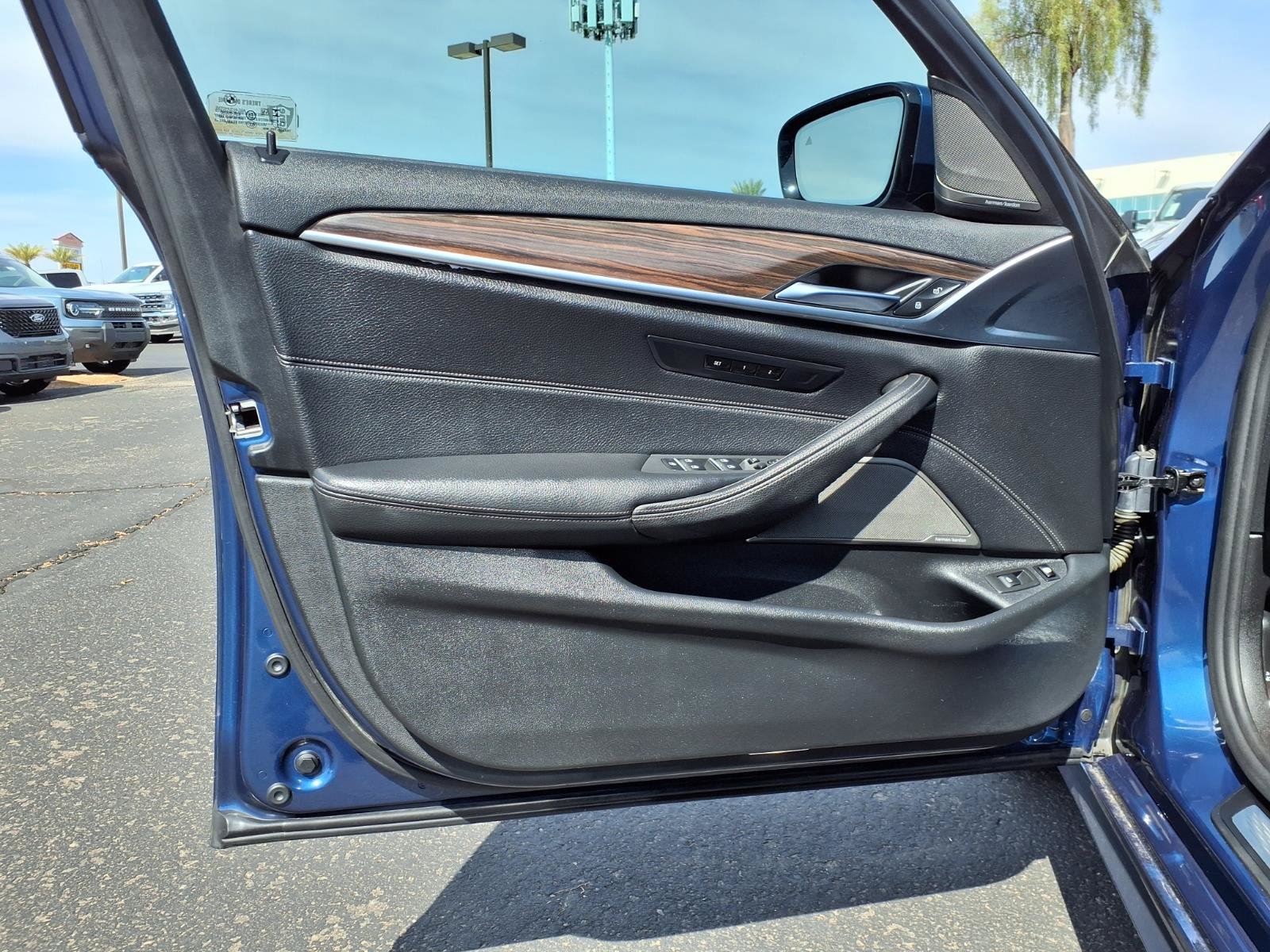 Used 2021 BMW 530e w/ M Sport Package RWD image 20